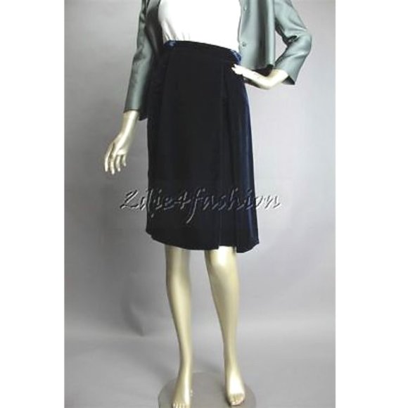 New with Tags PRADA Deep Blue Soft Velvet Pleat Pencil Skirt 4